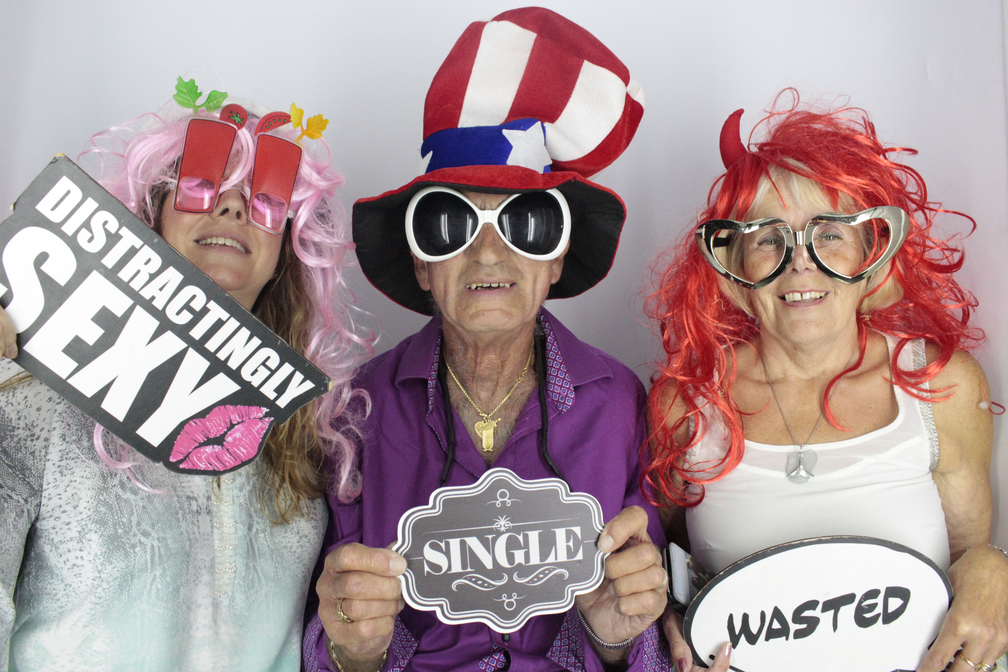 Nadine 40th Birthday  | View more photos from the event at gallery.myphotoboothexperience.co.uk/u/MyPhotoBoothExperienceLtd/Nadine-40th-Birthday